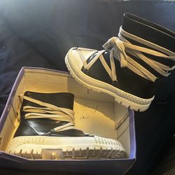Women’s boots