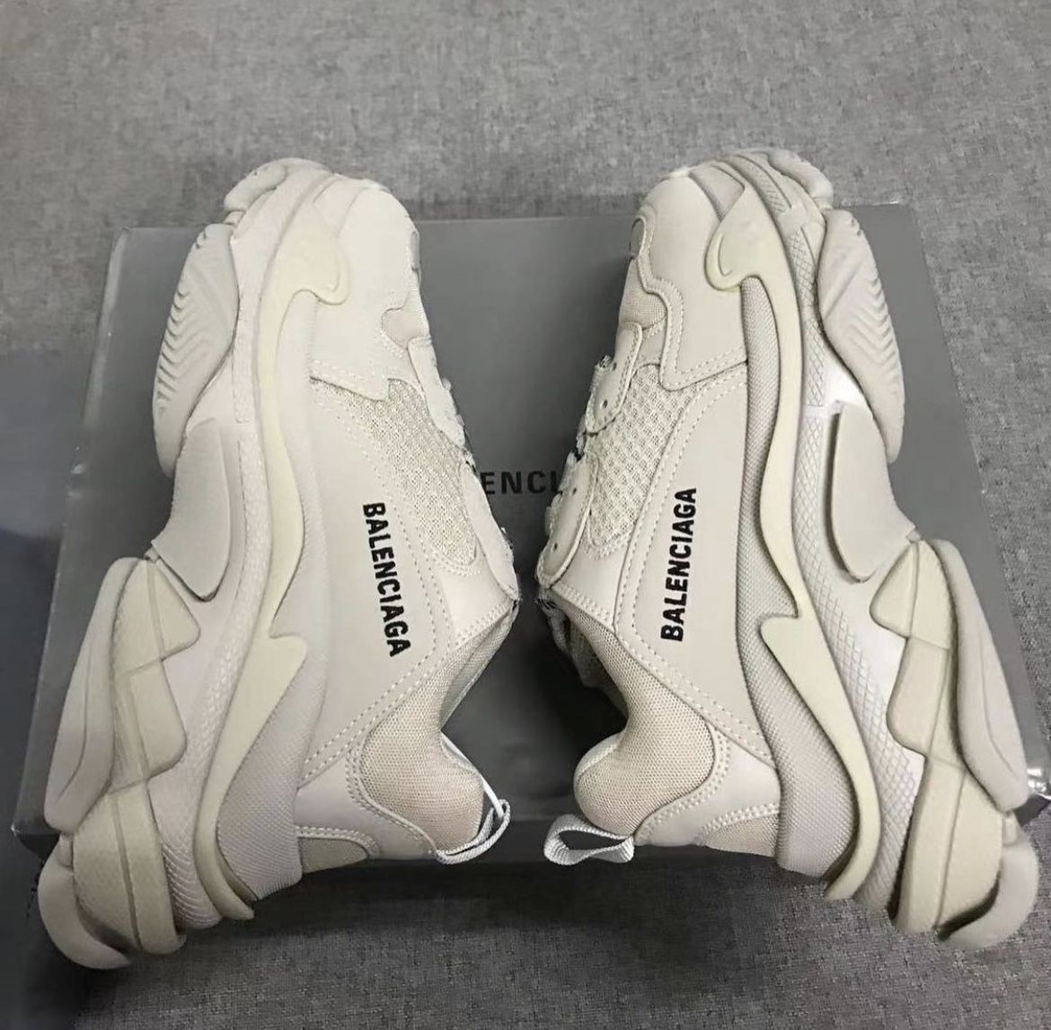 Balenciaga 