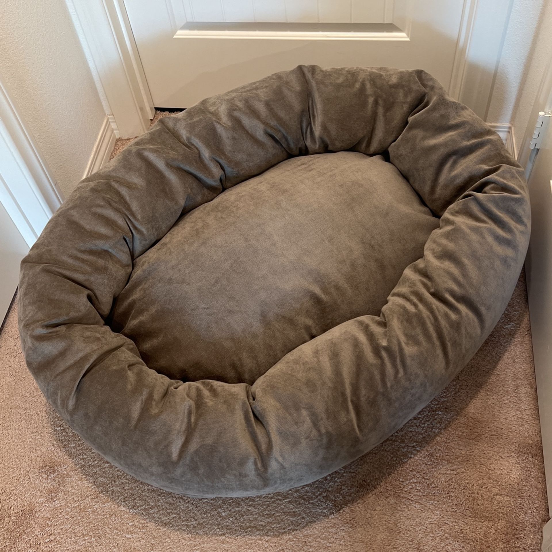 Majestic Pet 40 Inch Micro Velvet Calming Dog Bed Washable – Cozy Soft Round Dog Bed with Spine for Head Support - Fluffy Donut Dog Bed 40x29x9 (inch)