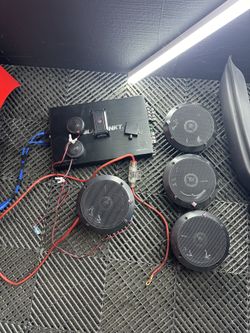 Speaker System With Amp 