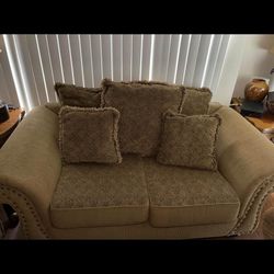 Loveseat (1)