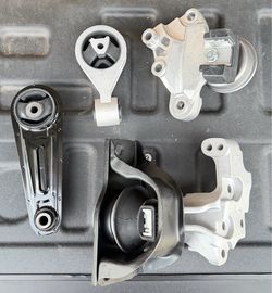 Nissan Rogue/Sentra 2.5L Engine & Transmission Mounts