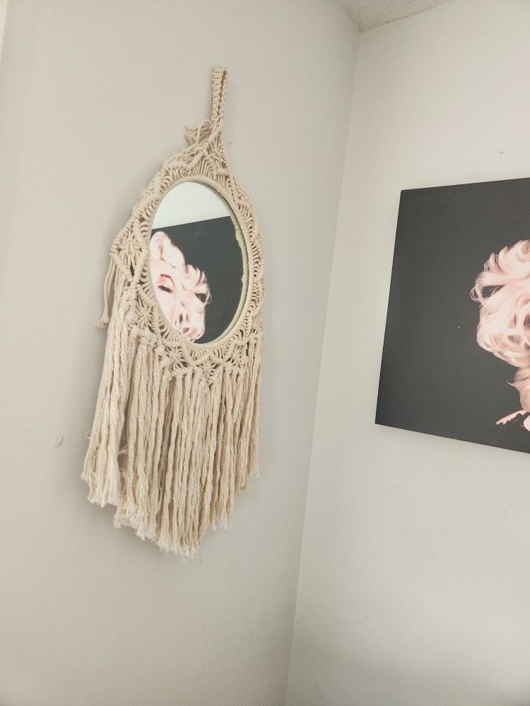 18x28 Wall Mirror