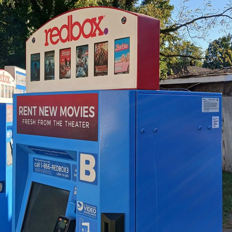 Red Box Movie Machine Case (300+ Movies included)