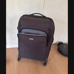 LOW PRICE MOVING- SAMSONITE MEDIUM LUGGAGE 