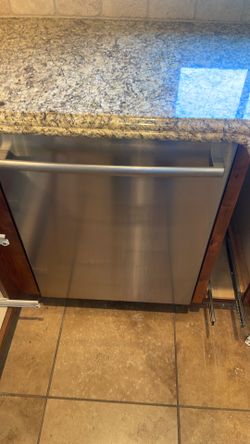 2 stainless steel dish washers