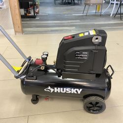 Husky 8G 150 PSI Hotdog Air Compressor