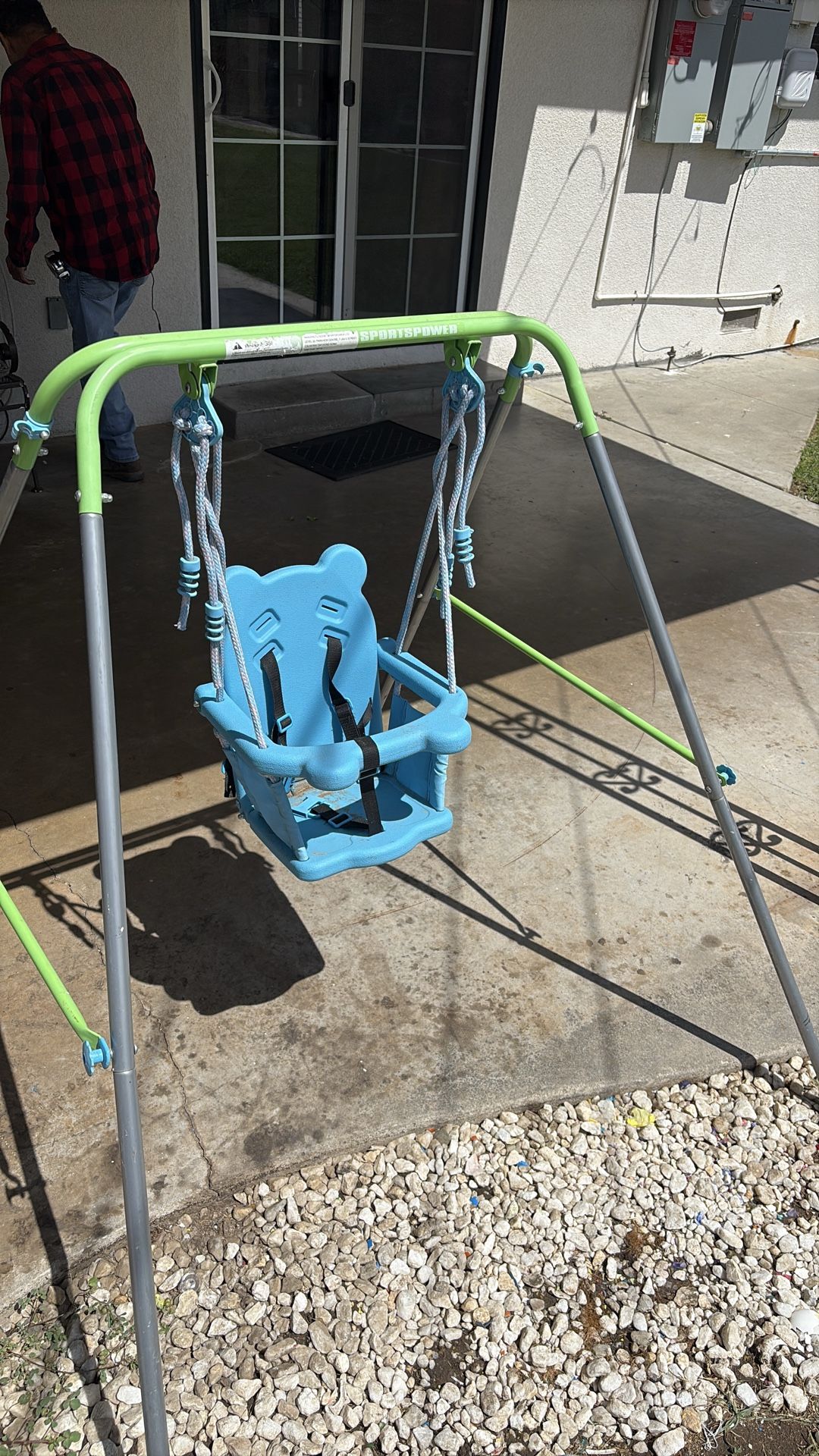 Baby swing