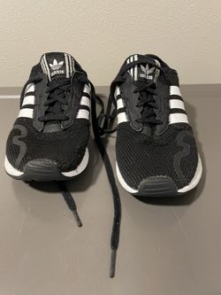 Size 2, Young Boys Adidas Sports Running Shoes For Sale