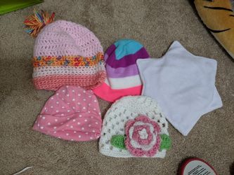 5 baby hats