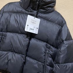 Alo Gold Rush Puffer In Black 