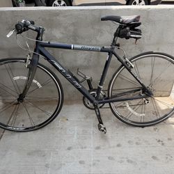 Fuji Royale Hybrid Road Bike – Lightweight Aluminum – Great Condition