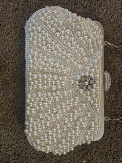 Small clutch