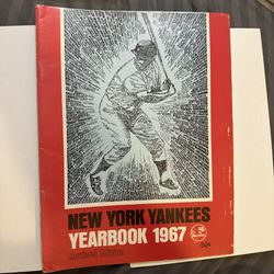 1967 New York Yankees Yearbook Revised Edition with  MANTLE, FORD, HOWARD  Good. rare 