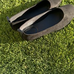 Black Ballet Flats