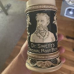 1890 Dr. Swetts Root Beer Cup