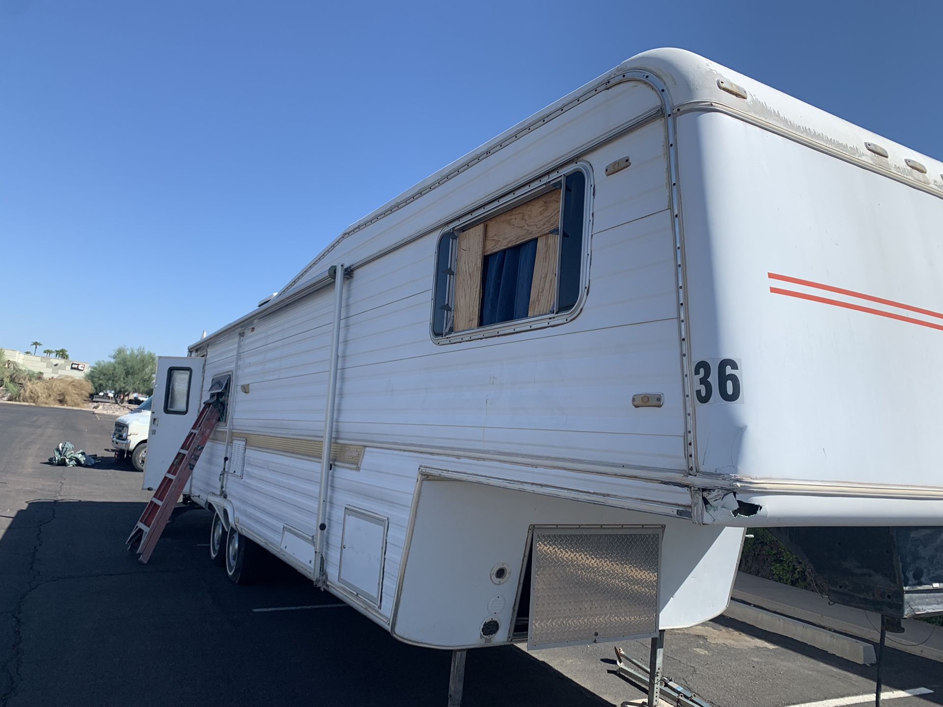 35 Foot Kountry Aire 5th Wheel for Sale in Mesa, AZ OfferUp