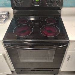Electric Stove  30 Inch Wide 36 Length Frigidaire