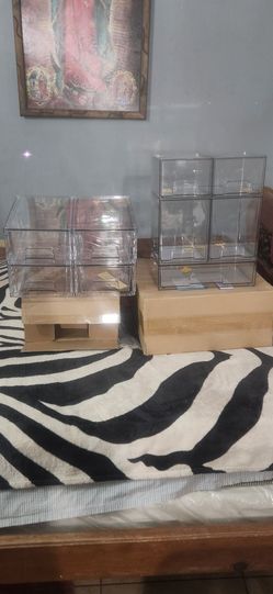 Cajoneras nuevas de plástico duro