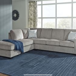 Sectional W/ Chaise 2 Colors