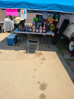 WE ARE SELLING; SNOWCONES, SNACKS, CHIPS AND , ICE TEA, PINEAPPLE  JUICE,  AND FRESH POPCORN🍿🍿 that's what the clear bags are for.