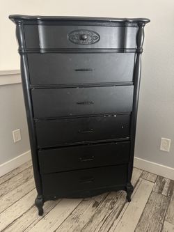 Stunning Vintage Tallboy Dresser – Easy DIY Project!