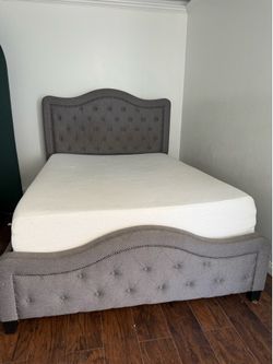 Queen bed