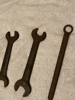 Antique Wrenches
