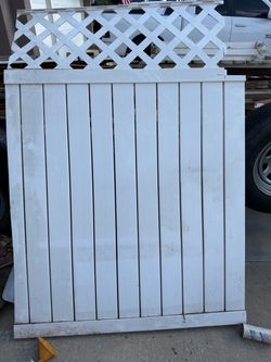 Vinyl fencing$1