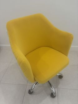 Office Chair Yellow LIKE NEW