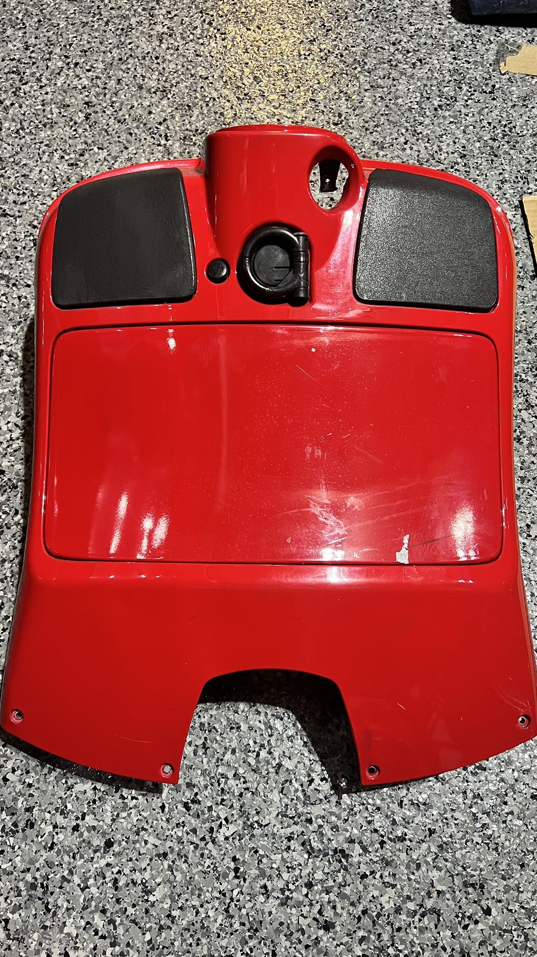 Vespa GTS (contact info removed) Glove Box Assembly