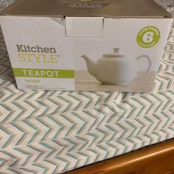Kitchen Style Teapot