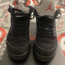 Air Jordan 5 Retro GS Size 5Y 