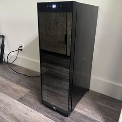 12 Bottle Wine Cooler Refrigerator