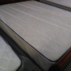 FULL SIZE MATTRESS SET - FREE FRONT DOOR DELIVERY 