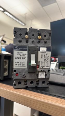 GE 100amp 600 v 3 pole