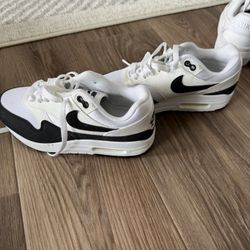 Nike Air Max Size 6.5