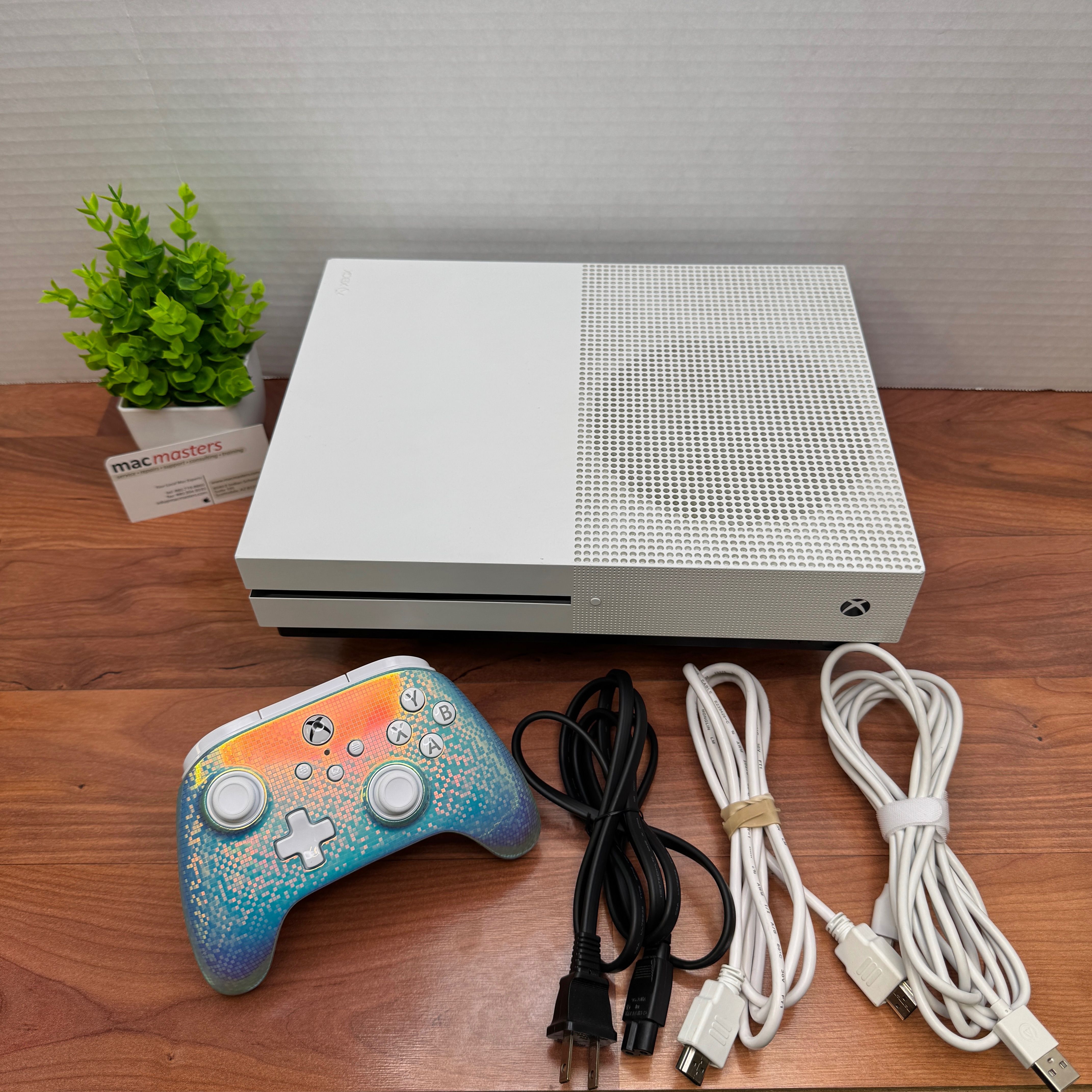 Microsoft Xbox One S 512GB Console with one Xbox Controller - White
