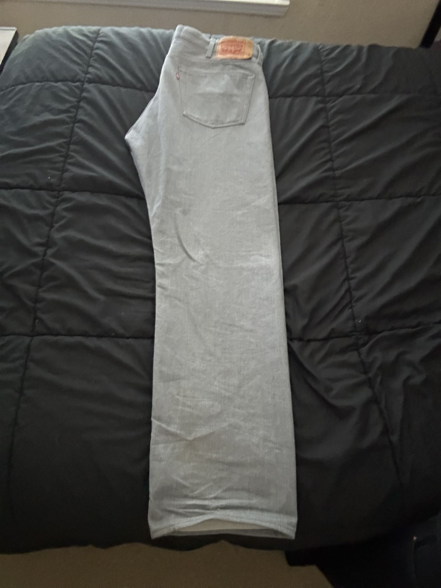 Levi 501 grey (read description)