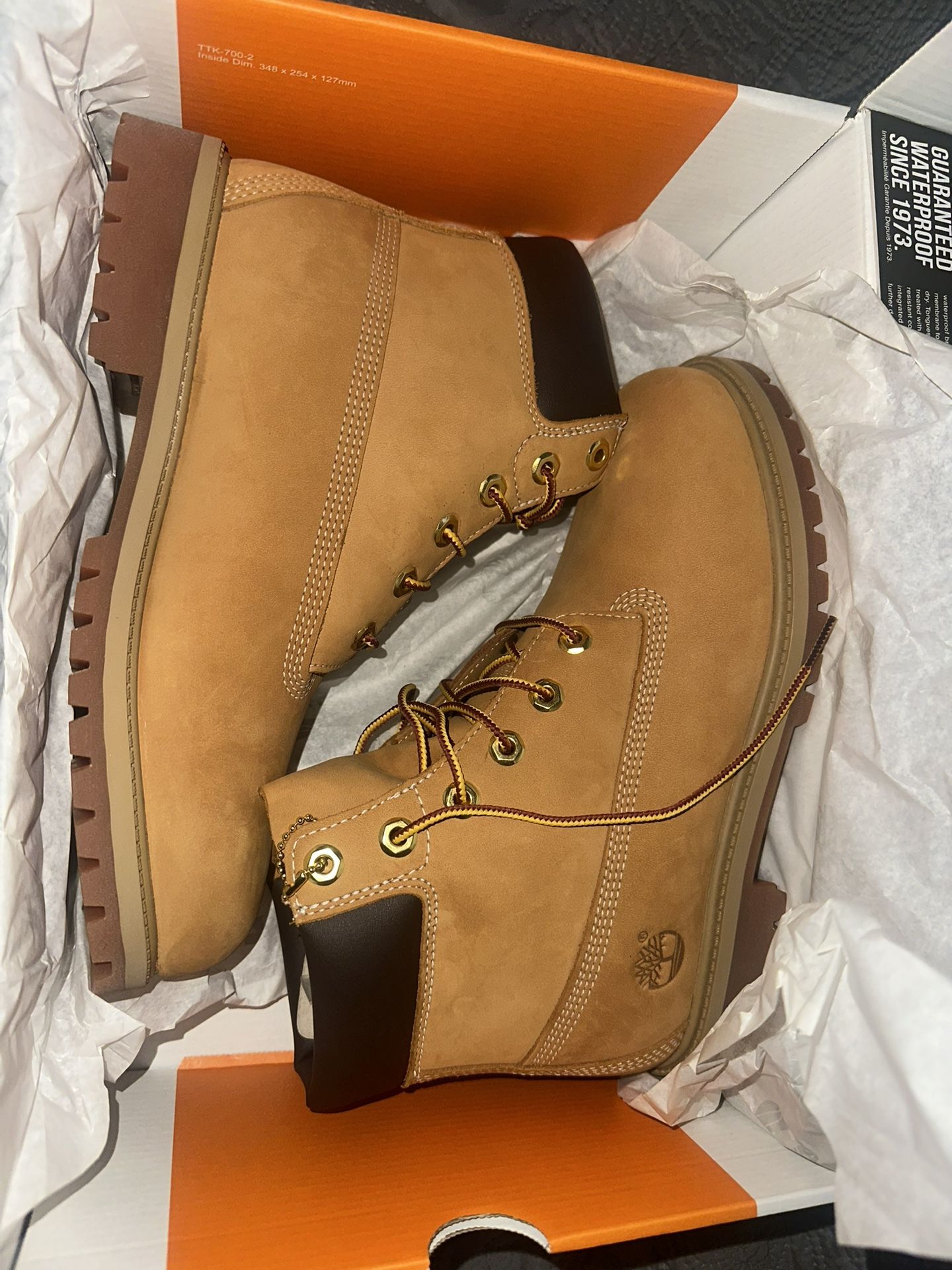 Timberlands For Sale Size 7.5 In Big Kids!