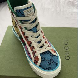 100% Authentic GUCCI (Unisex) Sneakers