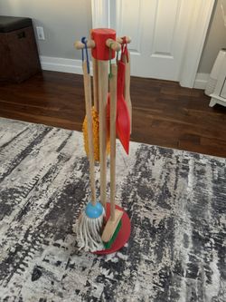 Melissa & Doug Cleaning Toy