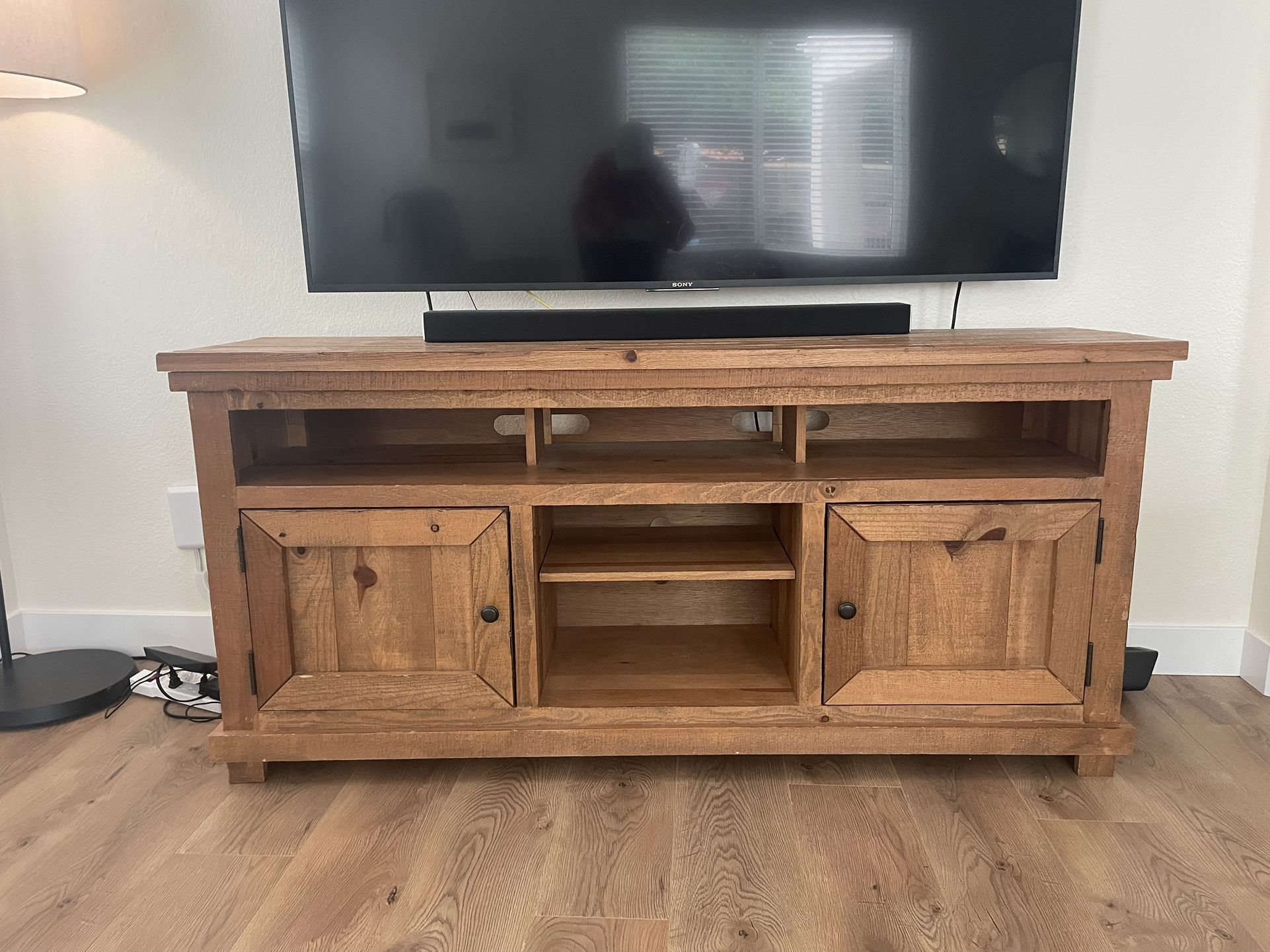 TV stand 