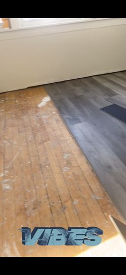 Laminate Flooring 