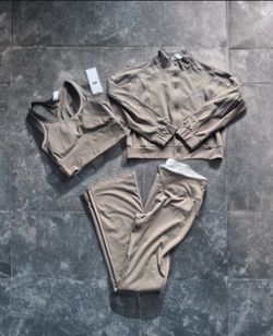 3 pc Alo yoga set