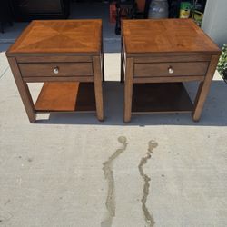 2 Matching Solid Wood Night Stand H 24x26x24 