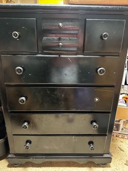 Chest of Drawers