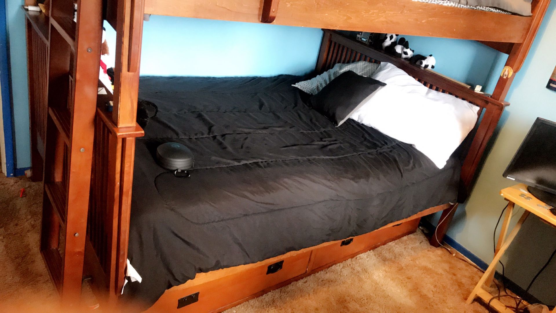 Quality Built! Full and Twin Bunkbed