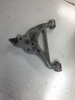Left Lower Control Arm 
