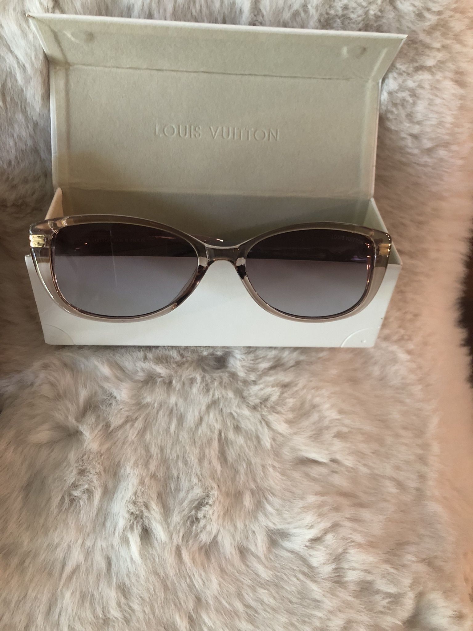 Brand New Women’s Sunglasses 